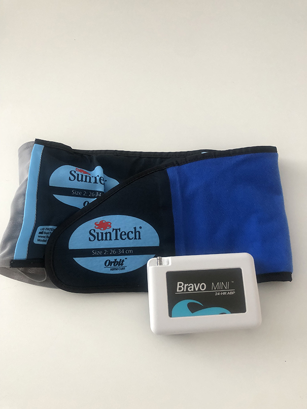Tlakový Holter SunTech, Bravo mini - 24 hodinový monitoring krevního tlaku k potvrzení diagnózy arteriální hypertenze nebo ke kontrole účinnosti zvolené terapie Image